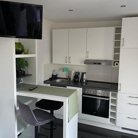 הנובר Ferienwohnung Mit Fussbodenheizung Nahe Messe, Gratis Parkplatz Und Abstellplatz E - Bike מראה חיצוני תמונה
