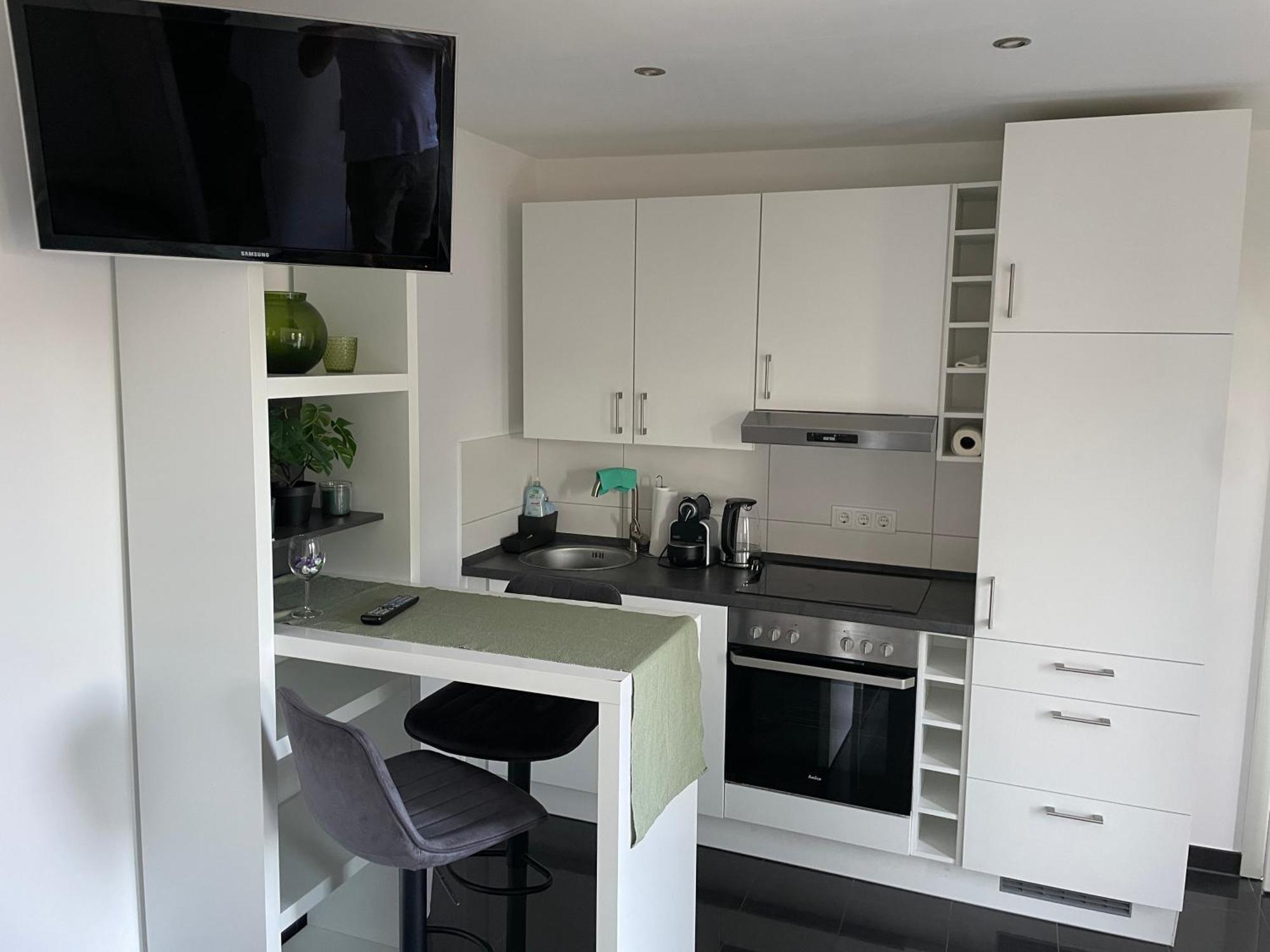 הנובר Ferienwohnung Mit Fussbodenheizung Nahe Messe, Gratis Parkplatz Und Abstellplatz E - Bike מראה חיצוני תמונה